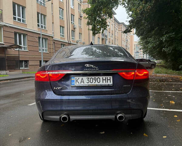 Синий Ягуар ХФ, объемом двигателя 3 л и пробегом 172 тыс. км за 16500 $, фото 1 на Automoto.ua
