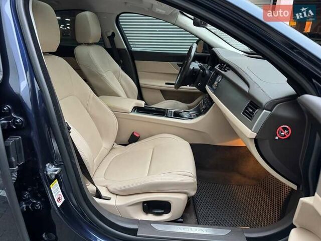 Синій Ягуар ХФ, об'ємом двигуна 3 л та пробігом 131 тис. км за 19990 $, фото 12 на Automoto.ua