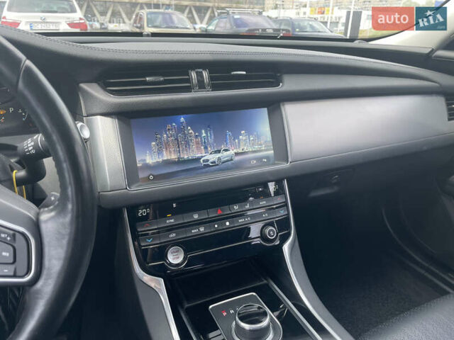Синій Ягуар ХФ, об'ємом двигуна 2 л та пробігом 173 тис. км за 15750 $, фото 9 на Automoto.ua