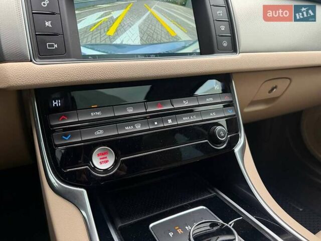 Синий Ягуар ХФ, объемом двигателя 3 л и пробегом 131 тыс. км за 17990 $, фото 19 на Automoto.ua