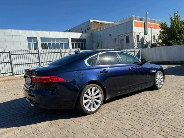 Синій Ягуар ХФ, об'ємом двигуна 3 л та пробігом 119 тис. км за 13100 $, фото 4 на Automoto.ua