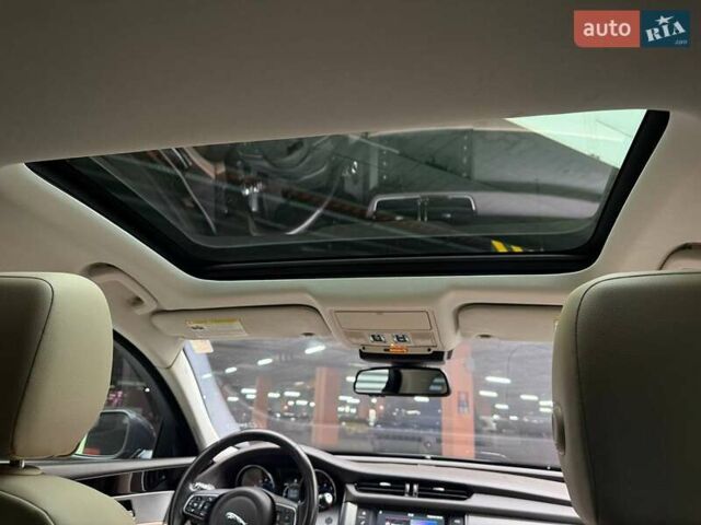 Синий Ягуар ХФ, объемом двигателя 3 л и пробегом 131 тыс. км за 17990 $, фото 22 на Automoto.ua