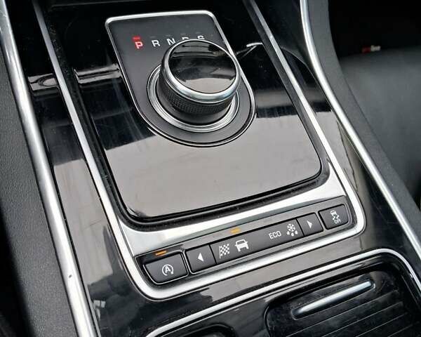 Синий Ягуар ХФ, объемом двигателя 2 л и пробегом 196 тыс. км за 22700 $, фото 45 на Automoto.ua