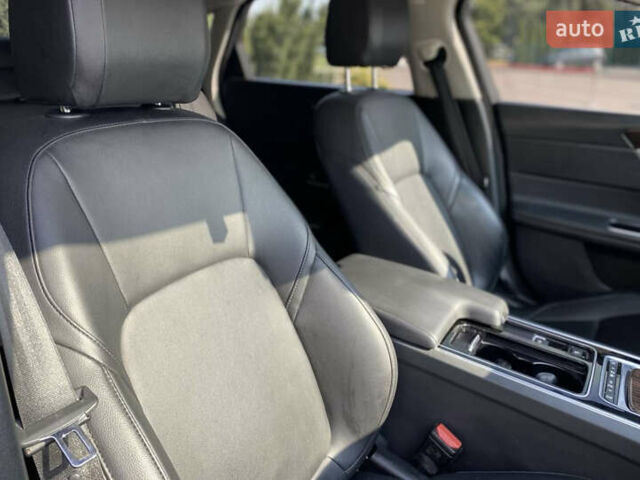 Синий Ягуар ХФ, объемом двигателя 2 л и пробегом 122 тыс. км за 16990 $, фото 12 на Automoto.ua