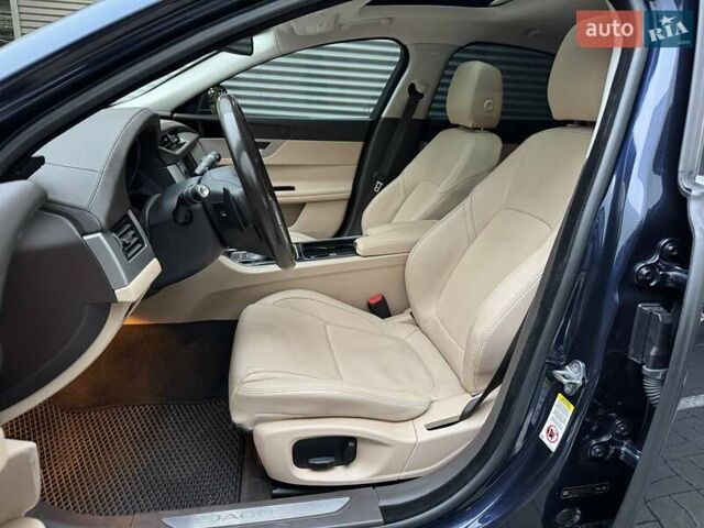 Синій Ягуар ХФ, об'ємом двигуна 3 л та пробігом 131 тис. км за 19990 $, фото 9 на Automoto.ua