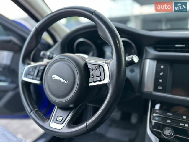 Синій Ягуар ХФ, об'ємом двигуна 2 л та пробігом 205 тис. км за 17999 $, фото 77 на Automoto.ua