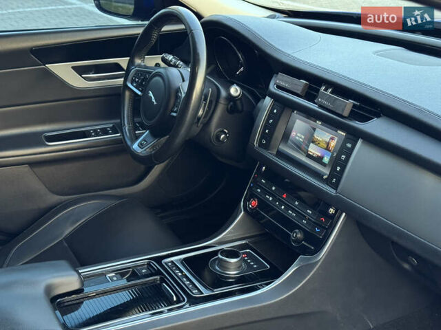 Синій Ягуар ХФ, об'ємом двигуна 2 л та пробігом 192 тис. км за 17500 $, фото 44 на Automoto.ua