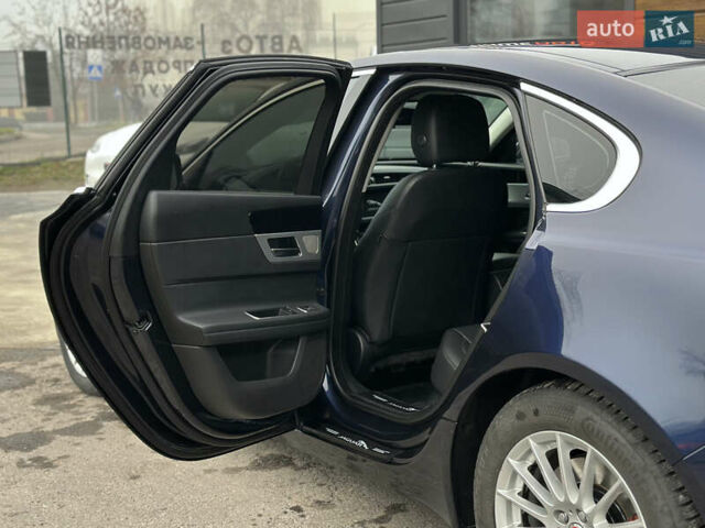 Синий Ягуар ХФ, объемом двигателя 2 л и пробегом 208 тыс. км за 16999 $, фото 55 на Automoto.ua