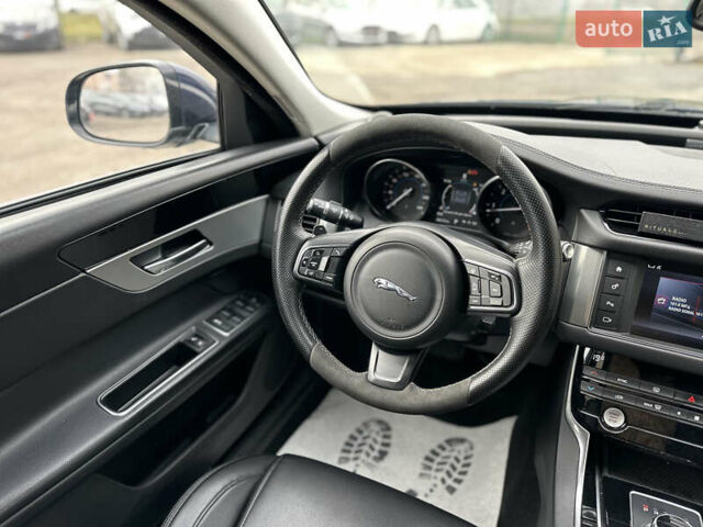 Синий Ягуар ХФ, объемом двигателя 2 л и пробегом 208 тыс. км за 16999 $, фото 40 на Automoto.ua