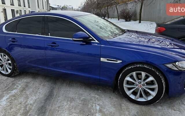 Синий Ягуар ХФ, объемом двигателя 2 л и пробегом 97 тыс. км за 21500 $, фото 2 на Automoto.ua