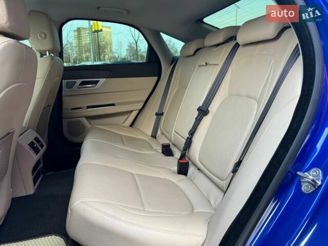 Синий Ягуар ХФ, объемом двигателя 2 л и пробегом 98 тыс. км за 15990 $, фото 8 на Automoto.ua