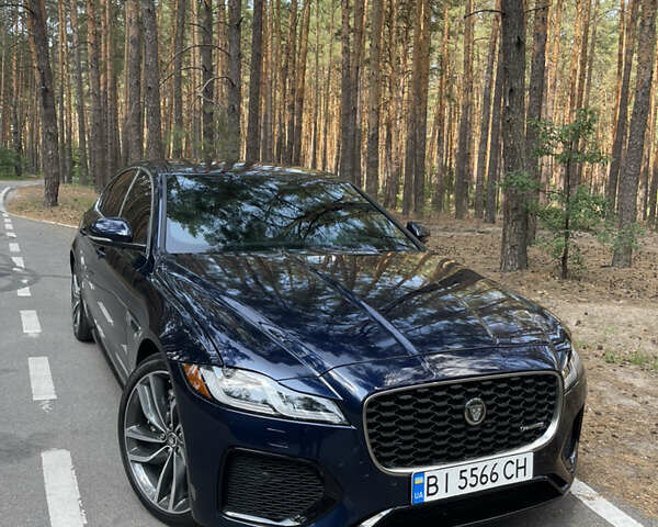 Синий Ягуар ХФ, объемом двигателя 2 л и пробегом 6 тыс. км за 44000 $, фото 2 на Automoto.ua