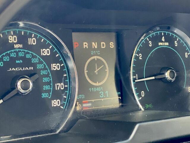 Зеленый Ягуар ХФ, объемом двигателя 2 л и пробегом 119 тыс. км за 14600 $, фото 17 на Automoto.ua