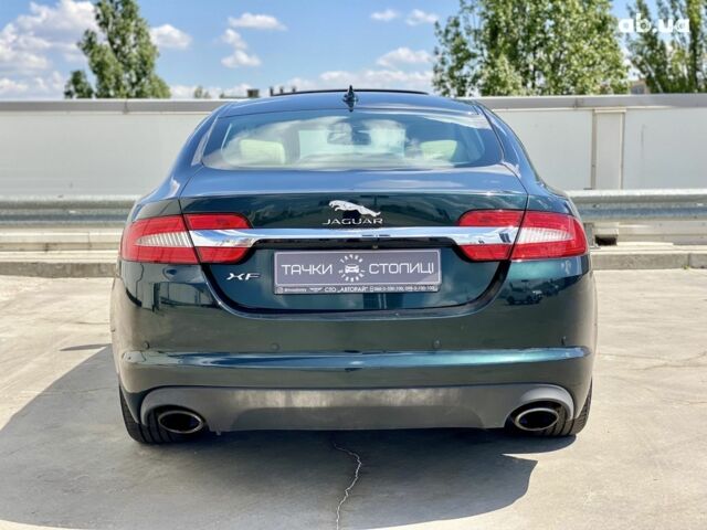 Зеленый Ягуар ХФ, объемом двигателя 2 л и пробегом 119 тыс. км за 14600 $, фото 4 на Automoto.ua