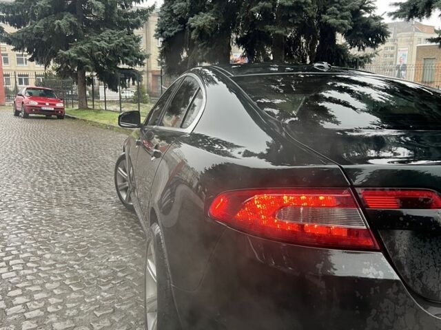 Зеленый Ягуар ХФ, объемом двигателя 2.7 л и пробегом 261 тыс. км за 6500 $, фото 5 на Automoto.ua