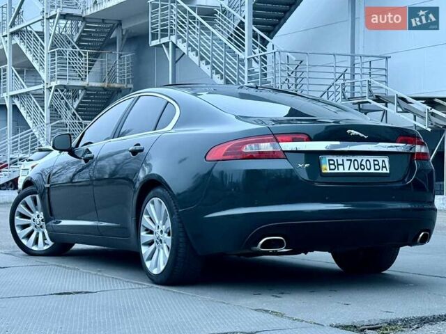 Зелений Ягуар ХФ, об'ємом двигуна 2.72 л та пробігом 305 тис. км за 7800 $, фото 82 на Automoto.ua