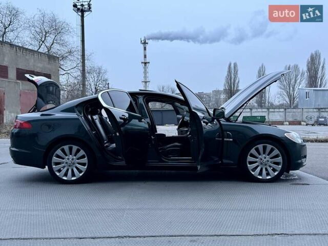 Зелений Ягуар ХФ, об'ємом двигуна 2.72 л та пробігом 305 тис. км за 7800 $, фото 55 на Automoto.ua