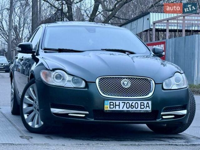 Зеленый Ягуар ХФ, объемом двигателя 2.72 л и пробегом 305 тыс. км за 7800 $, фото 95 на Automoto.ua