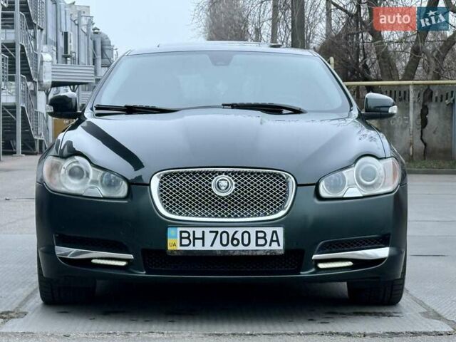 Зеленый Ягуар ХФ, объемом двигателя 2.72 л и пробегом 305 тыс. км за 7800 $, фото 13 на Automoto.ua