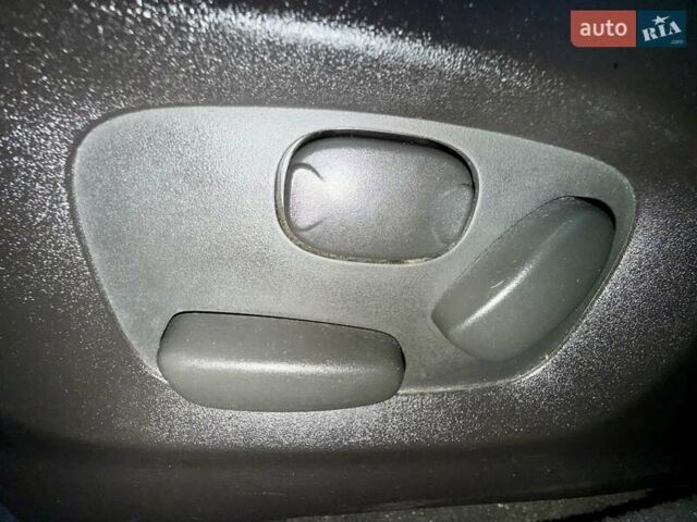 Зелений Ягуар ХФ, об'ємом двигуна 2.72 л та пробігом 305 тис. км за 7800 $, фото 30 на Automoto.ua