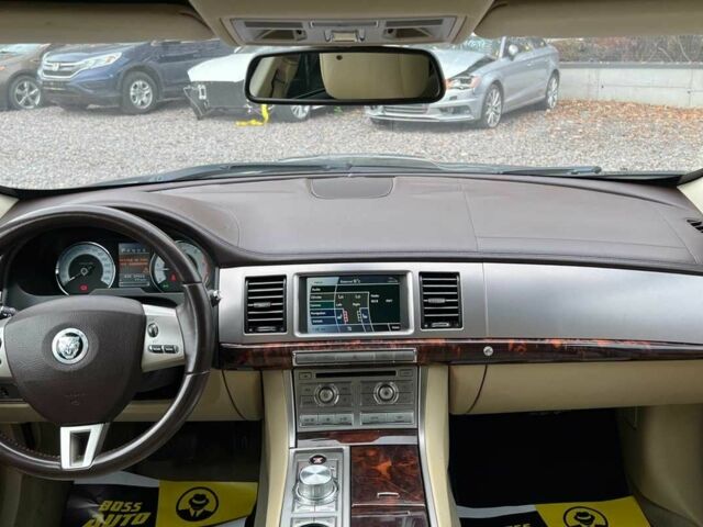 Зеленый Ягуар ХФ, объемом двигателя 3 л и пробегом 153 тыс. км за 13300 $, фото 10 на Automoto.ua