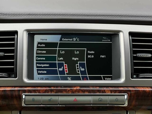 Зеленый Ягуар ХФ, объемом двигателя 3 л и пробегом 153 тыс. км за 13300 $, фото 13 на Automoto.ua