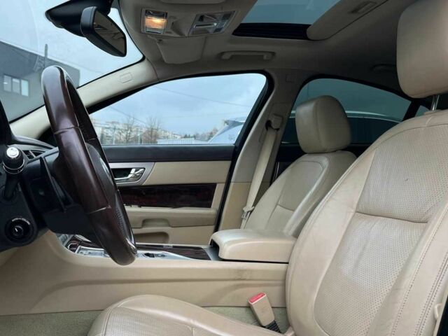 Зеленый Ягуар ХФ, объемом двигателя 3 л и пробегом 153 тыс. км за 13300 $, фото 6 на Automoto.ua