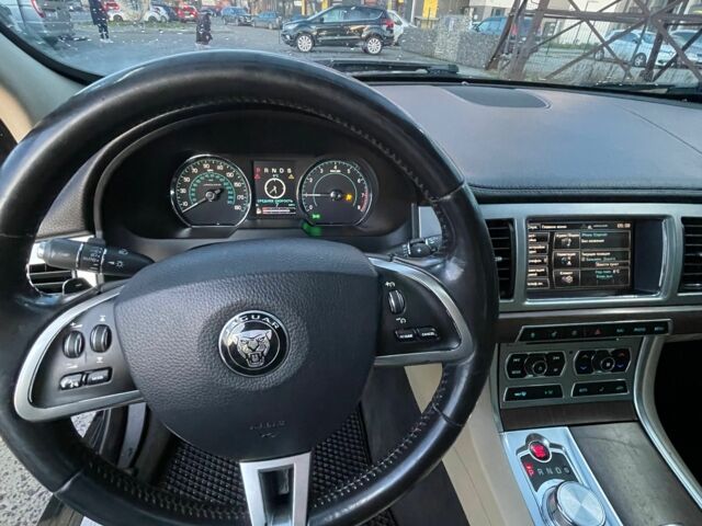 Зеленый Ягуар ХФ, объемом двигателя 2 л и пробегом 180 тыс. км за 14500 $, фото 7 на Automoto.ua