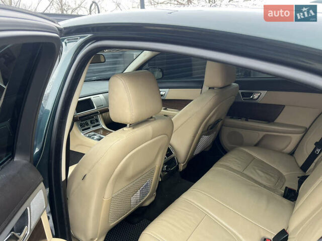 Зеленый Ягуар ХФ, объемом двигателя 2 л и пробегом 175 тыс. км за 14000 $, фото 10 на Automoto.ua