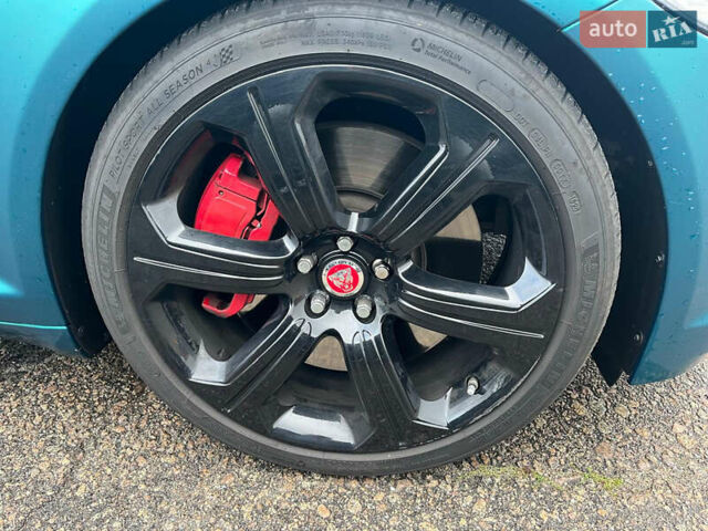 Зелений Ягуар ХФ, об'ємом двигуна 5 л та пробігом 104 тис. км за 36000 $, фото 6 на Automoto.ua