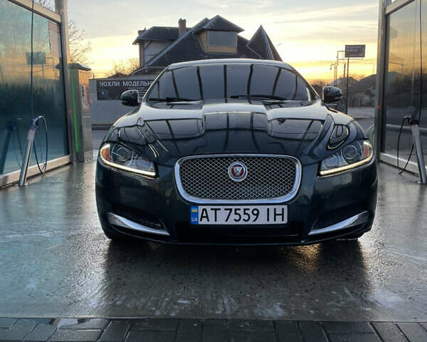 Зелений Ягуар ХФ, об'ємом двигуна 2 л та пробігом 180 тис. км за 12500 $, фото 1 на Automoto.ua