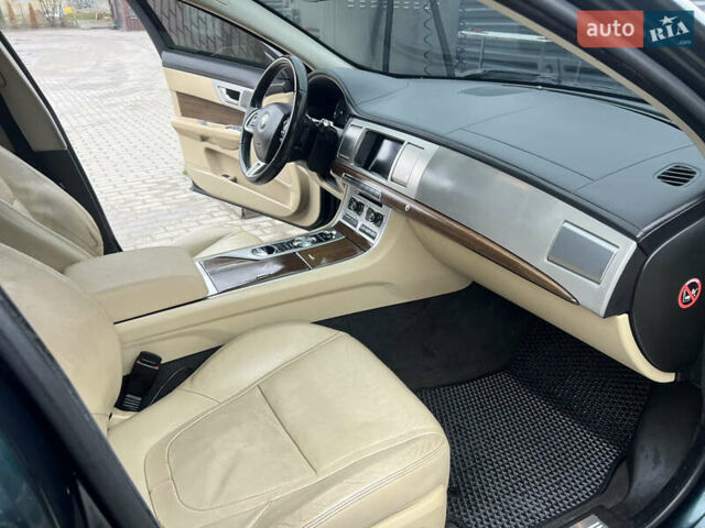 Зеленый Ягуар ХФ, объемом двигателя 2 л и пробегом 175 тыс. км за 14000 $, фото 9 на Automoto.ua