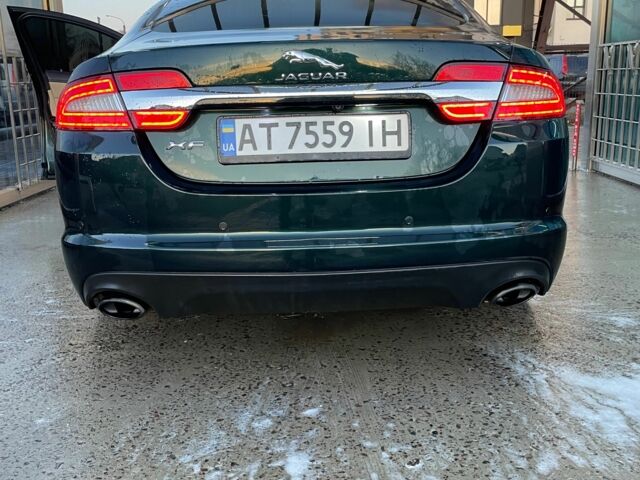 Зеленый Ягуар ХФ, объемом двигателя 2 л и пробегом 180 тыс. км за 14500 $, фото 4 на Automoto.ua