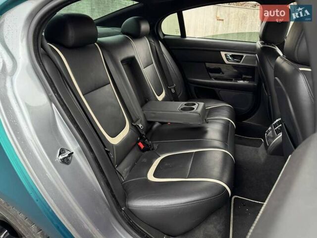 Зелений Ягуар ХФ, об'ємом двигуна 5 л та пробігом 108 тис. км за 35990 $, фото 11 на Automoto.ua