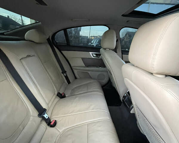 Зелений Ягуар ХФ, об'ємом двигуна 2 л та пробігом 180 тис. км за 12500 $, фото 27 на Automoto.ua