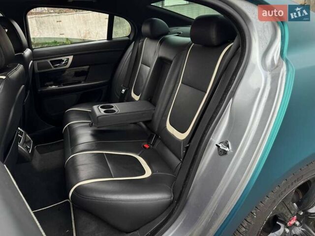 Зелений Ягуар ХФ, об'ємом двигуна 5 л та пробігом 108 тис. км за 35990 $, фото 10 на Automoto.ua
