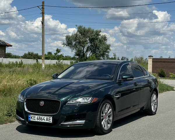 Зеленый Ягуар ХФ, объемом двигателя 3 л и пробегом 120 тыс. км за 18000 $, фото 1 на Automoto.ua