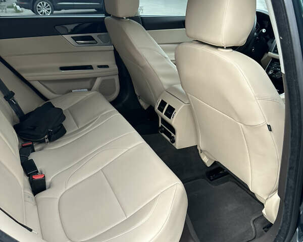 Ягуар ХФ 2016 в Днепре (Днепропетровске) на Automoto.ua Зеленый Ягуар ХФ, объемом двигателя 3 л и пробегом 130 тыс. км за 16500 $, фото 15 на Automoto.ua