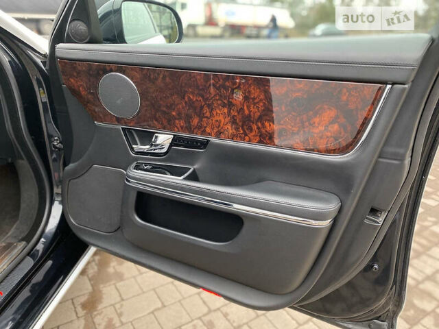 Білий Ягуар Ікс Джей, об'ємом двигуна 3 л та пробігом 194 тис. км за 19950 $, фото 38 на Automoto.ua