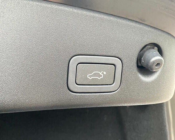 Білий Ягуар Ікс Джей, об'ємом двигуна 3 л та пробігом 194 тис. км за 19950 $, фото 39 на Automoto.ua