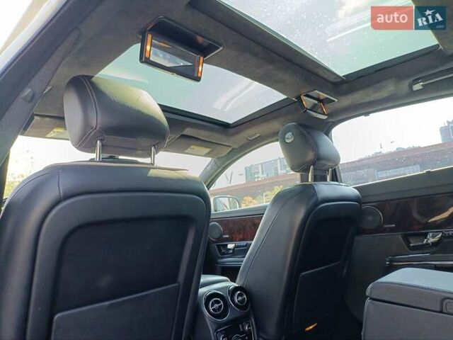 Ягуар Икс Джей 2013 в Киеве на Automoto.ua Белый Ягуар Икс Джей, объемом двигателя 3 л и пробегом 210 тыс. км за 17500 $, фото 5 на Automoto.ua