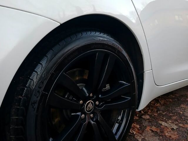 Белый Ягуар Икс Джей, объемом двигателя 3 л и пробегом 156 тыс. км за 22000 $, фото 5 на Automoto.ua