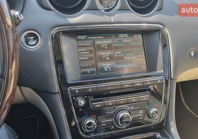 Белый Ягуар Икс Джей, объемом двигателя 2.97 л и пробегом 120 тыс. км за 12500 $, фото 24 на Automoto.ua