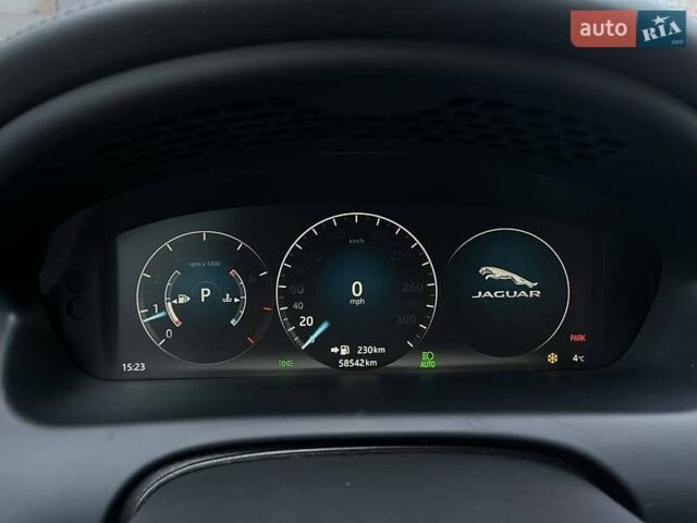 Білий Ягуар Ікс Джей, об'ємом двигуна 3 л та пробігом 58 тис. км за 33990 $, фото 25 на Automoto.ua