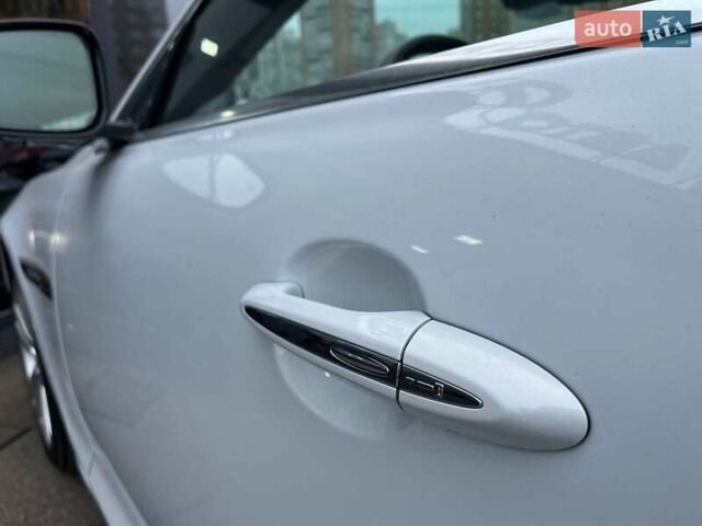 Білий Ягуар Ікс Джей, об'ємом двигуна 3 л та пробігом 58 тис. км за 33990 $, фото 16 на Automoto.ua