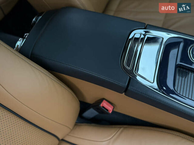 Черный Ягуар Икс Джей, объемом двигателя 5 л и пробегом 125 тыс. км за 20500 $, фото 41 на Automoto.ua