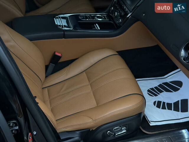 Черный Ягуар Икс Джей, объемом двигателя 5 л и пробегом 125 тыс. км за 20500 $, фото 44 на Automoto.ua