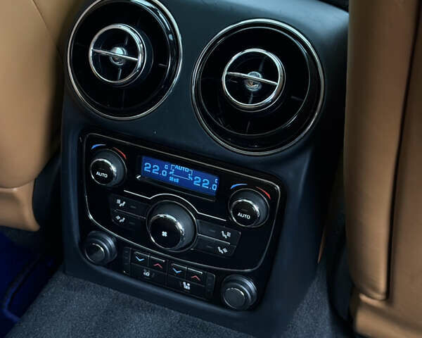 Черный Ягуар Икс Джей, объемом двигателя 5 л и пробегом 125 тыс. км за 20500 $, фото 61 на Automoto.ua