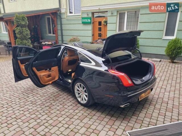 Чорний Ягуар Ікс Джей, об'ємом двигуна 5 л та пробігом 127 тис. км за 26000 $, фото 32 на Automoto.ua