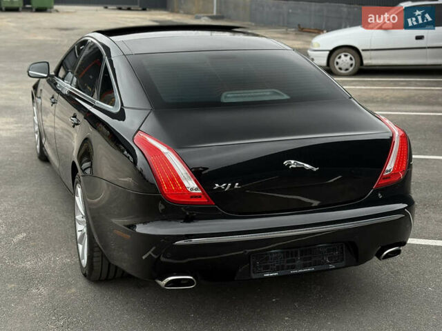 Черный Ягуар Икс Джей, объемом двигателя 5 л и пробегом 125 тыс. км за 20500 $, фото 15 на Automoto.ua